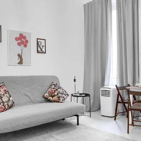 Comfy Apartment-3